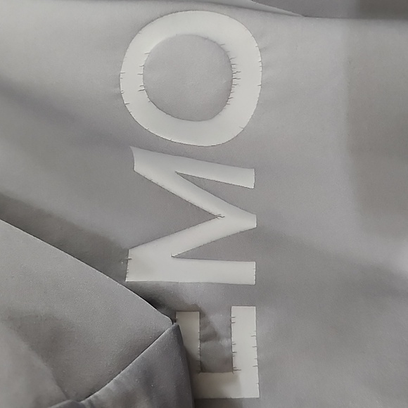 Lululemon Shaped Jacket Expression in Sterling EUC - Picture 6 of 11